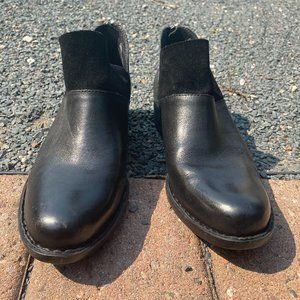 Women's Born Karava ankle boot leather and suede sz. 7m F29303 Blk